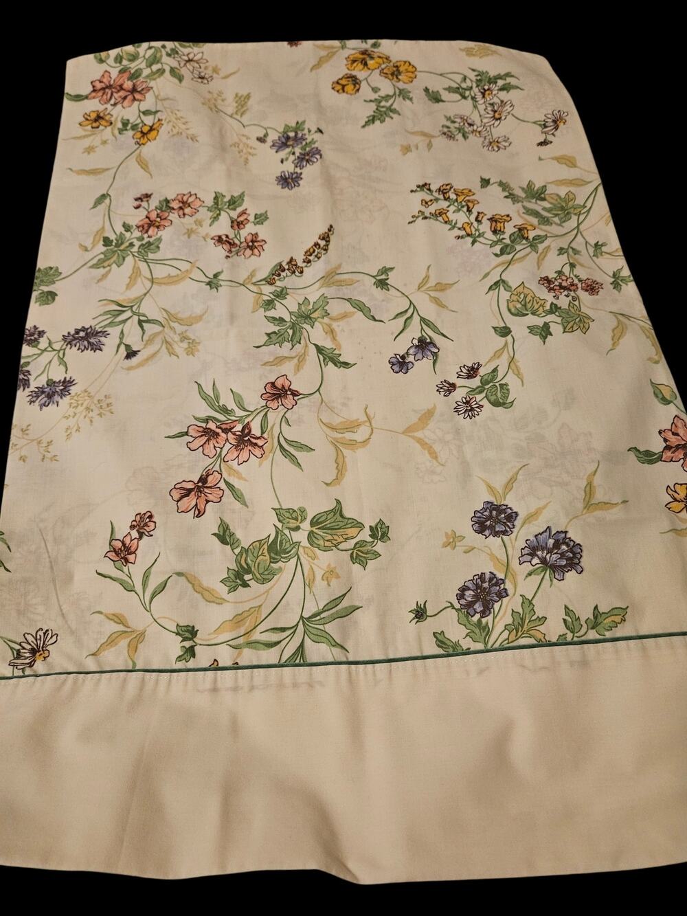 Vintage Cannon Royal Family Monticello Pillowcase Floral Wildflower Cream